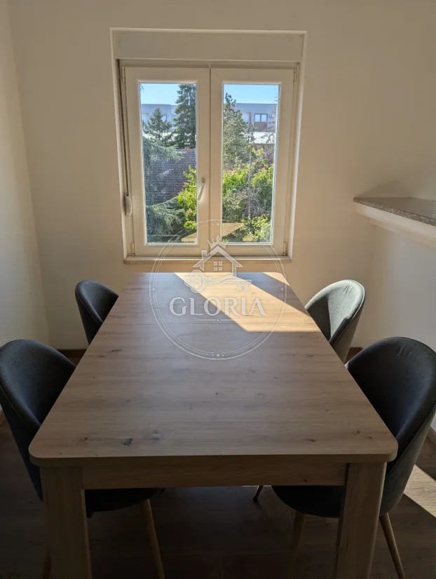 Четырёхкомнатная квартира, 95 м², Сурчин, фото 4