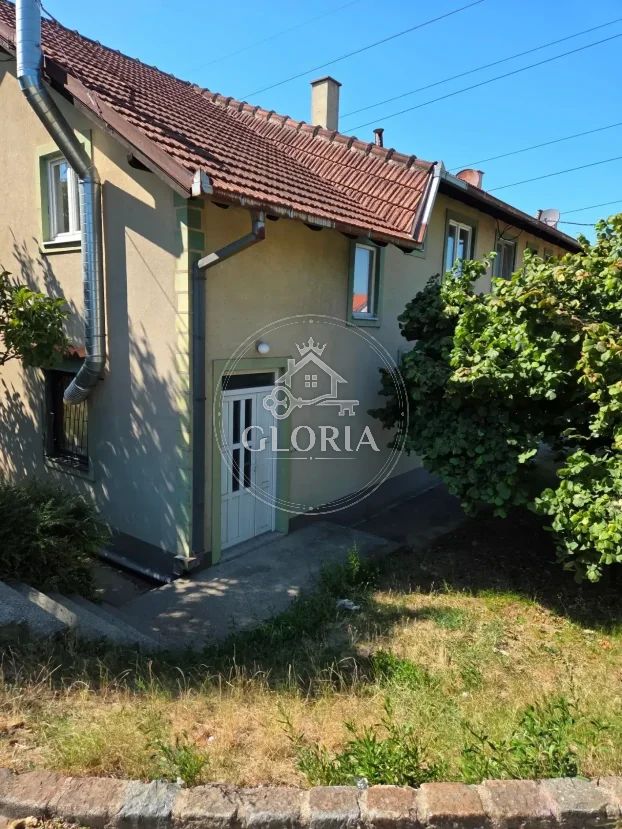 Трёхкомнатная квартира, 75 м², Звездара