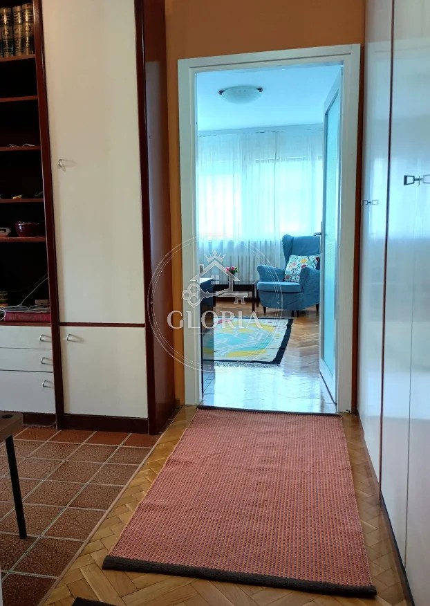 3,5-комнатная квартира, 90 м², Земун, фото 3