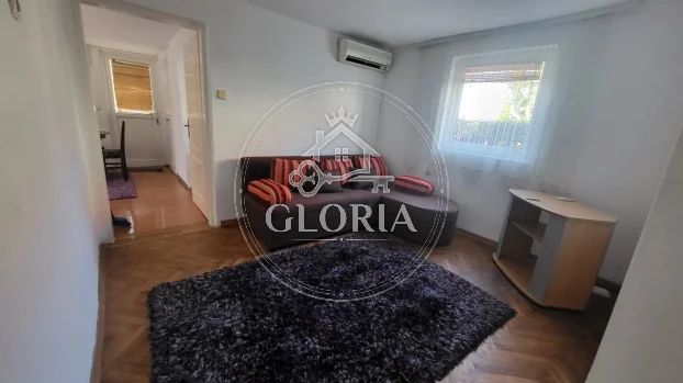 Четырёхкомнатная квартира, 52 м², Звездара