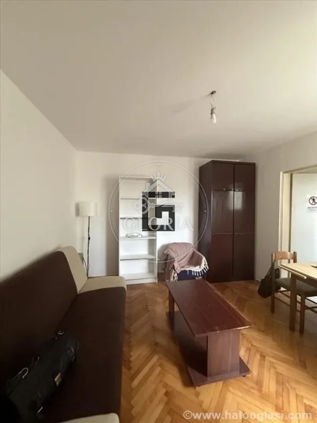 Двухкомнатная квартира, 76 м², Врачар