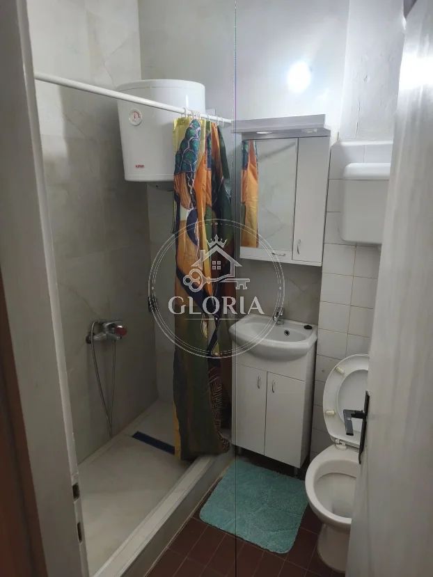 Двухкомнатная квартира, 50 м², Звездара, фото 8