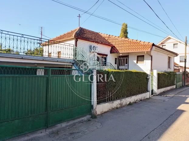 Дом, 112 м², Крняча, Палилула