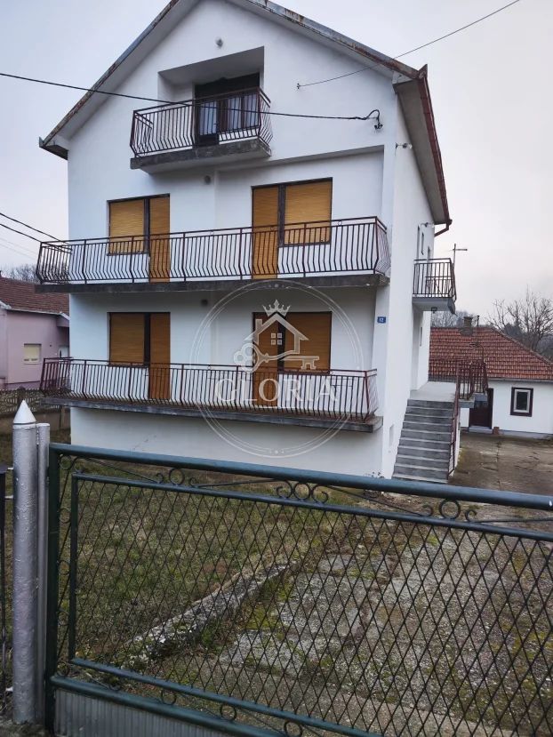 Дом, 300 м², Рипань, Вождовац