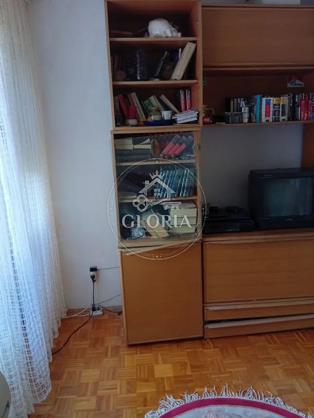 Однокомнатная квартира, 30 м², Звездара, фото 3
