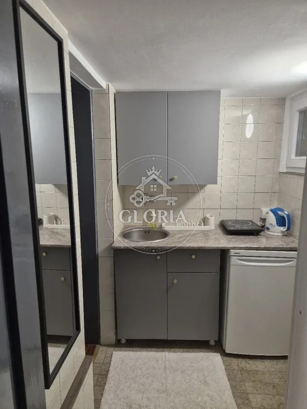 Двухкомнатная квартира, 38 м², Звездара, фото 6