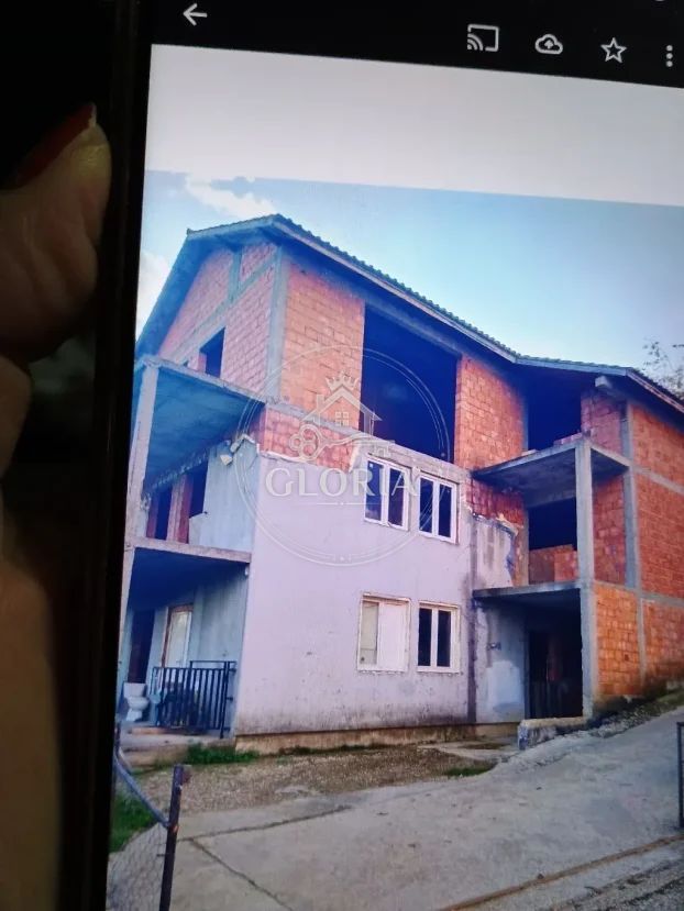 Дом, 423 м², Кнежевац, Раковица, фото 2