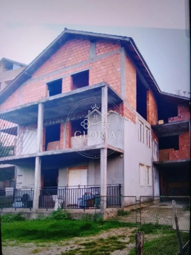 Дом, 423 м², Кнежевац, Раковица, фото 3