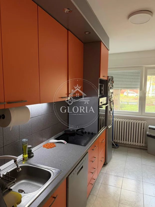 Трёхкомнатная квартира, 74 м², Блок 70 (kineski тржни centar), Новый Белград, фото 3