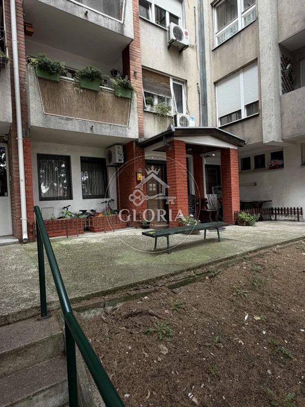 Двухкомнатная квартира, 34 м², Центр, Раковица