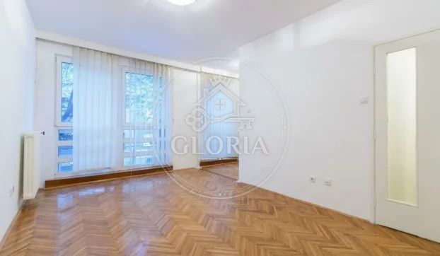Трёхкомнатная квартира, 70 м², Крунска, Врачар, фото 14