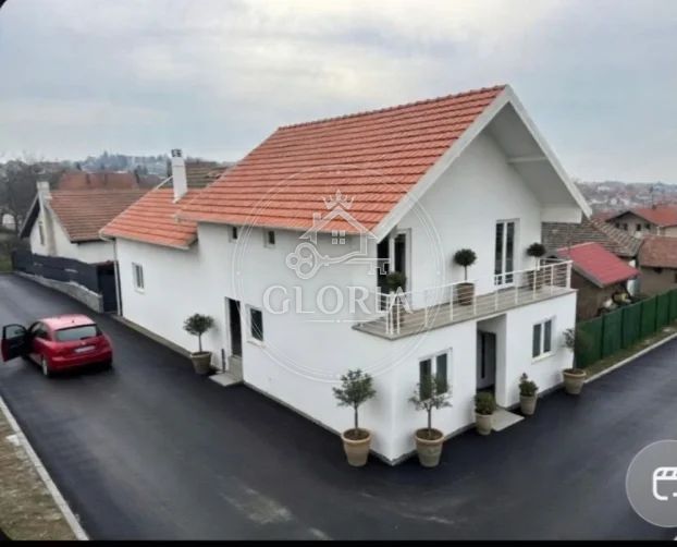 Трёхкомнатная квартира, 67 м², Кумодраж, Вождовац