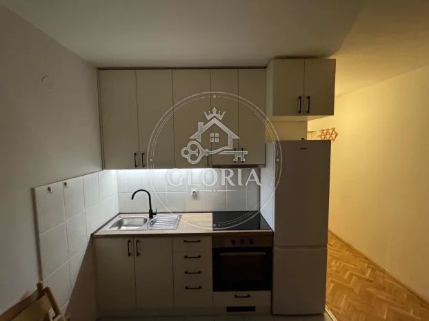 Студия, 30 м², Беле воде, Чукарица, фото 7