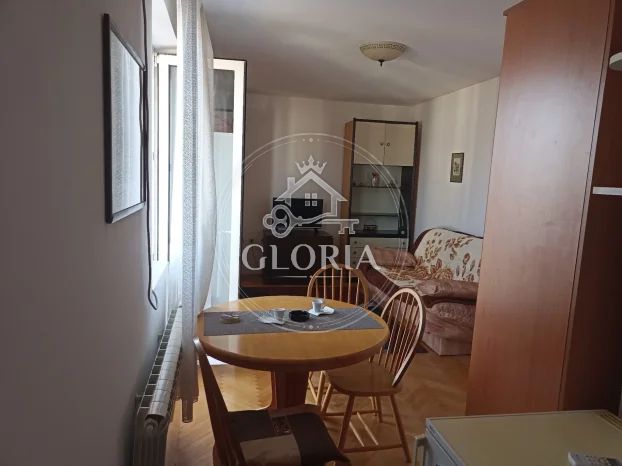 Однокомнатная квартира, 30 м², Звездара, фото 3