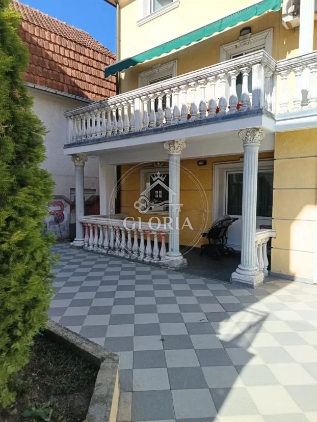 Трёхкомнатная квартира, 101 м², Чукарица