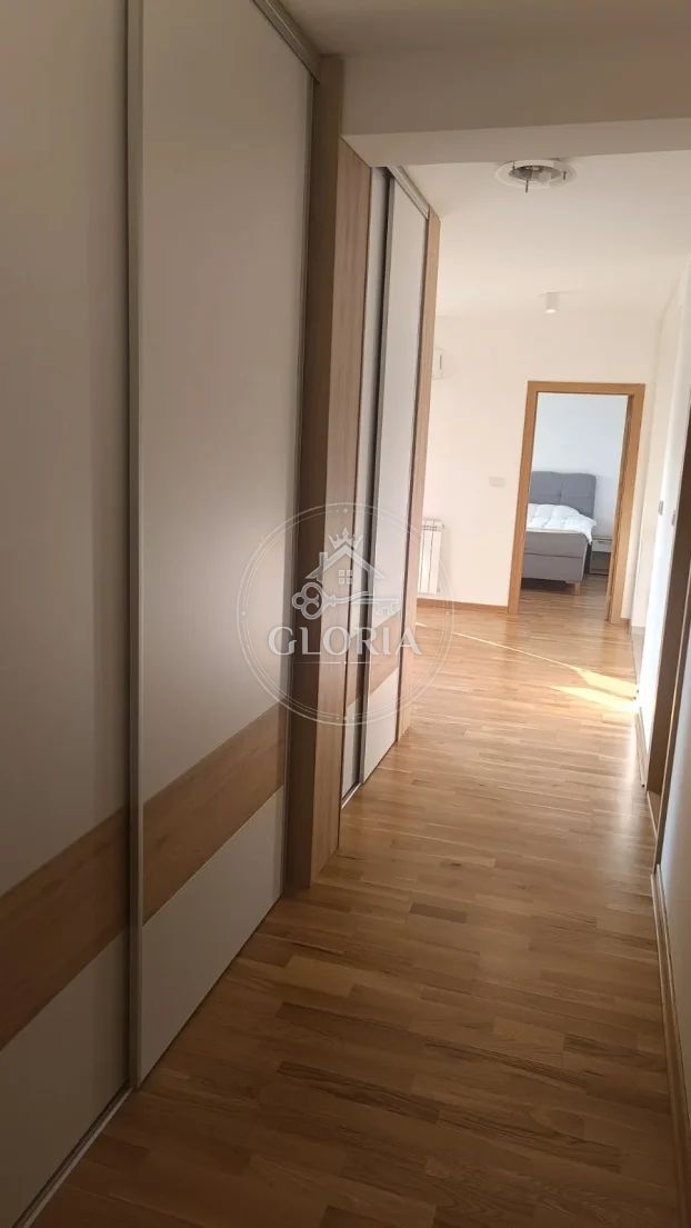 Двухкомнатная квартира, 54 м², Звездара, фото 4