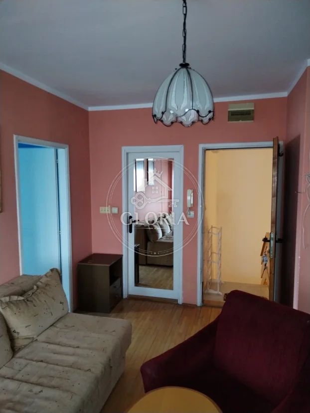 Однокомнатная квартира, 45 м², Жарково, Чукарица, фото 2