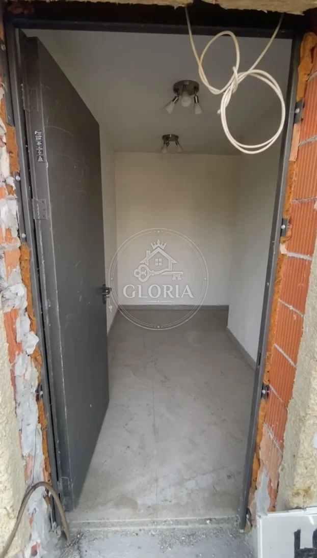 Дом, 220 м², © ОпенСтреетМап цонтрибуторс, Земун, фото 4